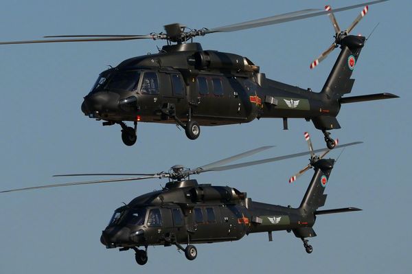 Helicópteros chineses Harbin Z-20 - Sputnik Brasil