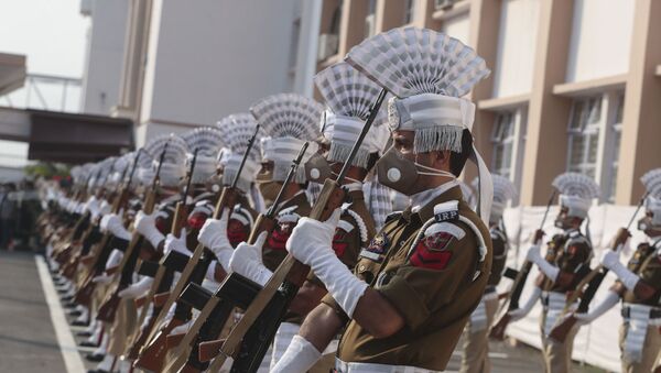 Cerimônia com soldados indianos em Jammu e Caxemira - Sputnik Brasil