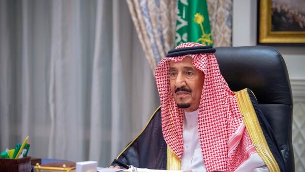 Rei saudita, Salman bin Abdulaziz discursa virtualmente na primeira sessão do Conselho Shura, Arábia Saudita, 11 de novembro de 2020 - Sputnik Brasil