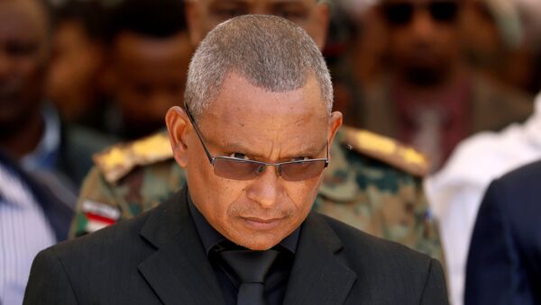 Presidente regional de Tigré, Debretsion Gebremichael, durante cerimônia militar em Melekke, Etiópia, 26 de junho de 2019 - Sputnik Brasil