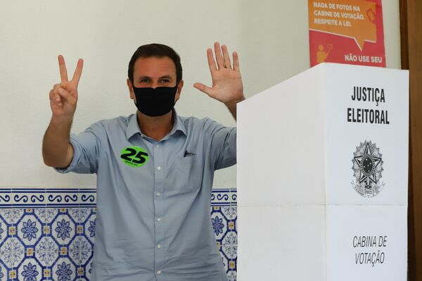 Inimigos que comemoram prisão de Crivella podem ser os próximos, alerta cientista político  - Sputnik Brasil