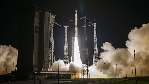 Lançamento de foguete Vega pela Agência Espacial Europeia da base Kourou, Guiana Francesa, 2 de setembro de 2020 - Sputnik Brasil