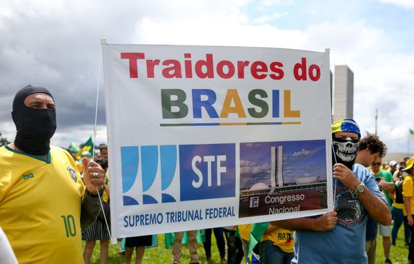 PF faz buscas em casa de blogueiro bolsonarista em investigação sobre atos antidemocráticos - Sputnik Brasil