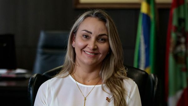 Governadora interina de Santa Catarina, Daniela Reinehr Governadora interina de Santa Catarina, Daniela Reinehr - Sputnik Brasil