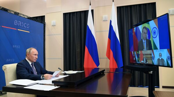 Presidente da Rússia Vladimir Putin durante a 12ª Cúpula do BRICS - Sputnik Brasil