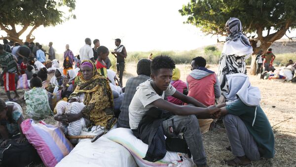 Grupo de refugiados da Etiópia no Sudão - Sputnik Brasil