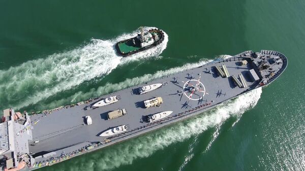 Navio de guerra do Corpo de Guardiões da Revolução Islâmica é lançado no Irã - Sputnik Brasil