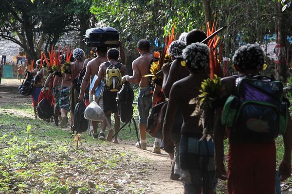 'Total descontrole': relatório aponta avanço de 250% da COVID-19 entre indígenas - Sputnik Brasil