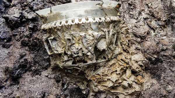 Vaso 'excepcional' da época romana é encontrado na França (FOTO) Vaso 'excepcional' da época romana é encontrado na França (FOTO) - Sputnik Brasil