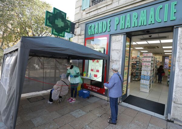 França perde 60 bilhões de euros no setor de turismo devido às restrições da COVID-19 - Sputnik Brasil