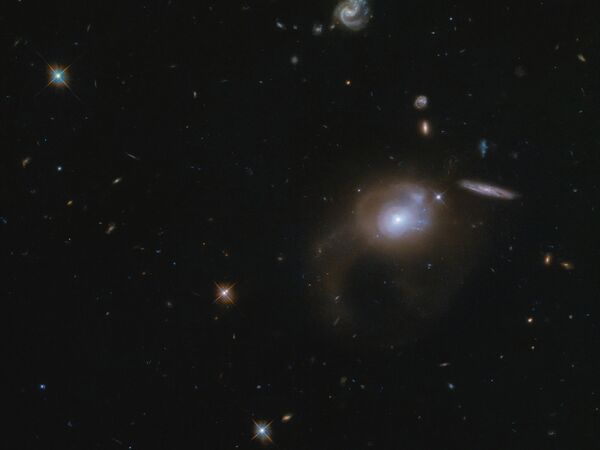 FOTO mostra vasta maravilha cósmica captada pelo telescópio Hubble FOTO mostra vasta maravilha cósmica captada pelo telescópio Hubble - Sputnik Brasil