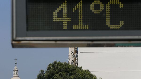 Termômetro de rua marca 41 °C no Rio de Janeiro. - Sputnik Brasil