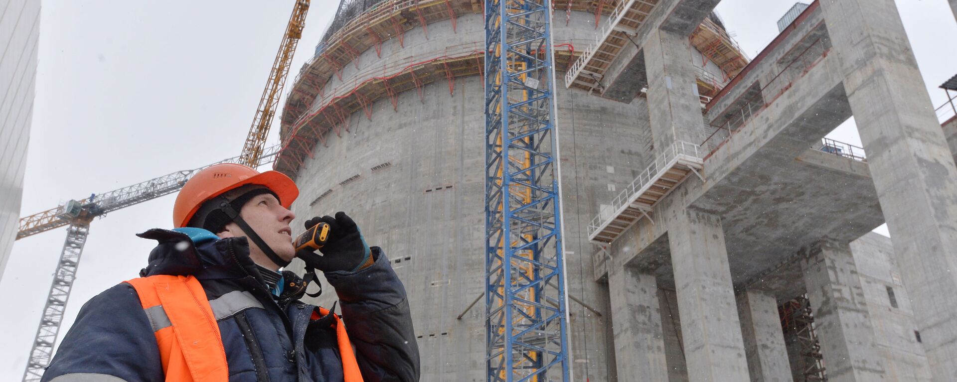 Construção da planta de energia nuclear Astravets, na região de Grodno, em Belarus - Sputnik Brasil, 1920, 19.02.2024