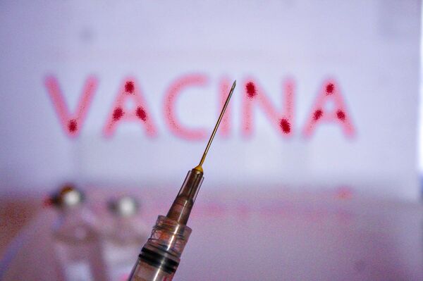 Brasil proíbe exportação de seringas e agulhas - Sputnik Brasil