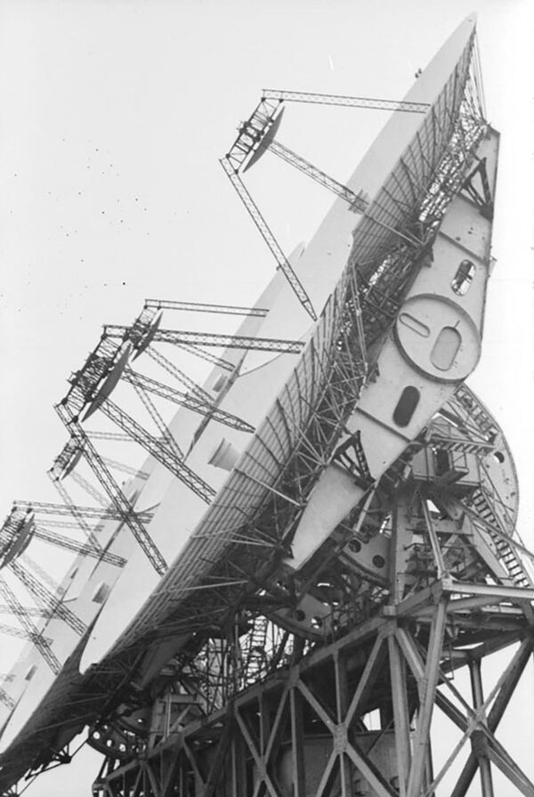 Antenas no Centro de Comunicações Espaciais de Longa Distância captam sinais da sonda Venera 7 - Sputnik Brasil