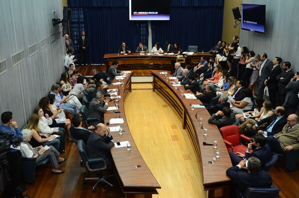 Manhã com Sputnik Brasil: destaques desta sexta-feira, 18 de dezembro - Sputnik Brasil