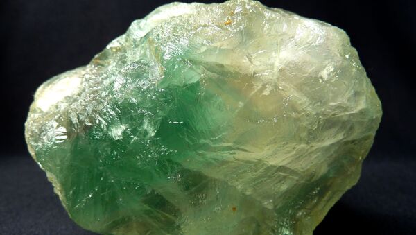 Mineral de cor verde (imagem referencial) - Sputnik Brasil