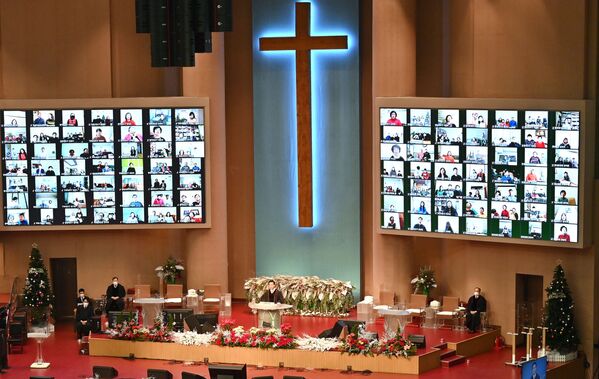 Transmissão on-line da missa de Natal na Igreja do Evangelho Pleno, Seul, Coreia do Sul, 25 de dezembro de 2020 - Sputnik Brasil