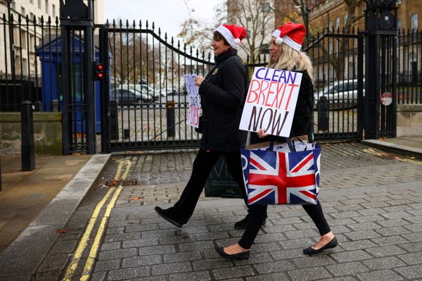 'Carta da soberania' na manga: como Reino Unido vai jogá-la no mundo 'pós-Brexit'? 'Carta da soberania' na manga: como Reino Unido vai jogá-la no mundo 'pós-Brexit'? - Sputnik Brasil
