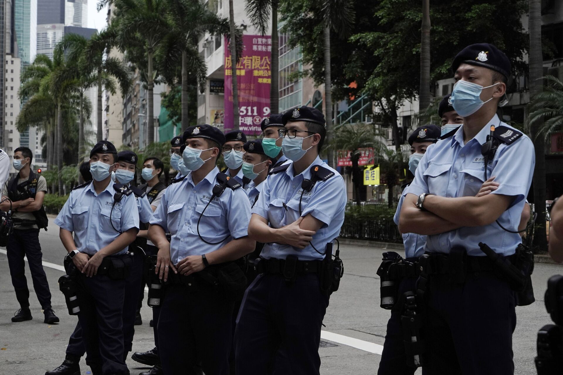 Hong Kong: Pequim vai impor controles mais rígidos aos candidatos do território - Sputnik Brasil, 1920, 05.03.2021