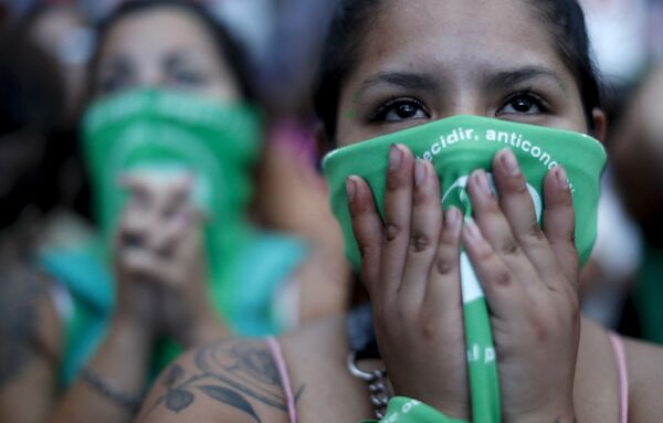 'Barbárie', diz Ernesto Araújo sobre legalização do aborto na Argentina 'Barbárie', diz Ernesto Araújo sobre legalização do aborto na Argentina - Sputnik Brasil