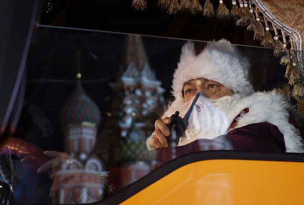 Dois lados da moeda: o que aconteceu de bom no mundo em 2020?  - Sputnik Brasil