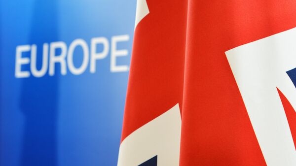 Bandeira do Reino Unido durante cúpula da União Europeia (UE) em Bruxelas (foto de arquivo) - Sputnik Brasil