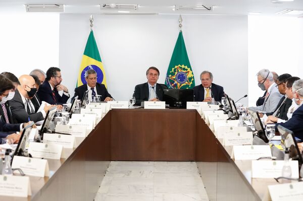 Brasil gasta muito com sua imagem no exterior, mas o retorno é baixo, avaliam especialistas - Sputnik Brasil