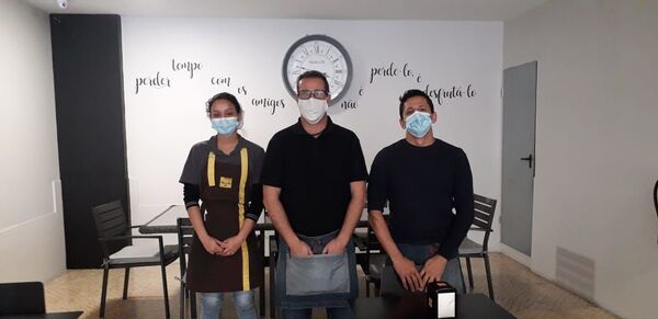 Restaurantes em Portugal têm prejuízos de até € 20 mil na noite de Réveillon, afetando brasileiros - Sputnik Brasil