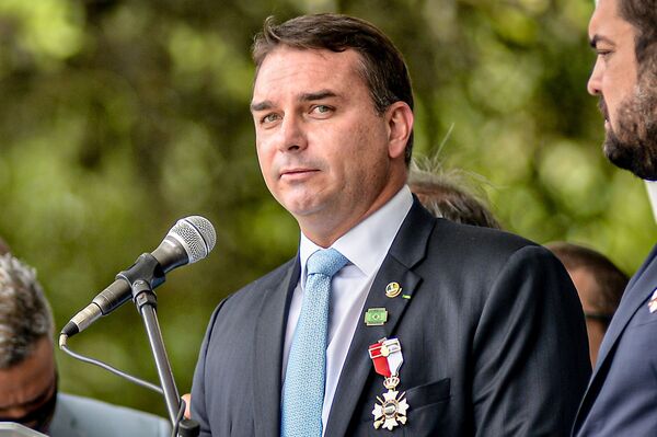 Caixa-preta: extrema direita estaria ampliando influência dentro das polícias brasileiras  - Sputnik Brasil