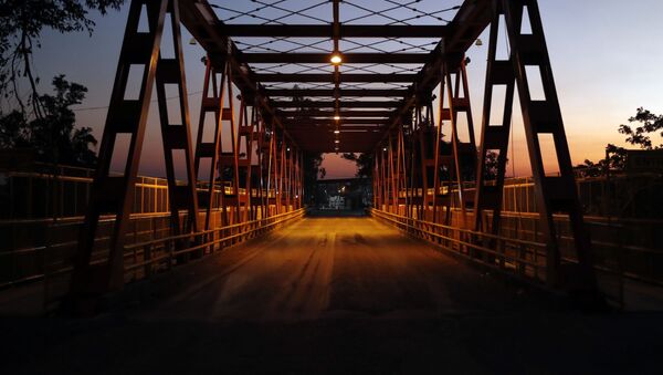 Ponte internacional San Ignacio de Loyola, sobre o rio Pilcomayo, que faz a fronteira entre a Argentina e o Paraguai, na altura das cidades de Clorinda e José Falcón - Sputnik Brasil