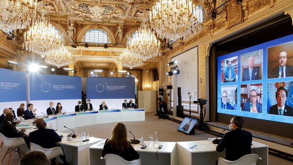 Autoridades participam da One Planet Summit (Cúpula de um Planeta) em Paris, na França. - Sputnik Brasil