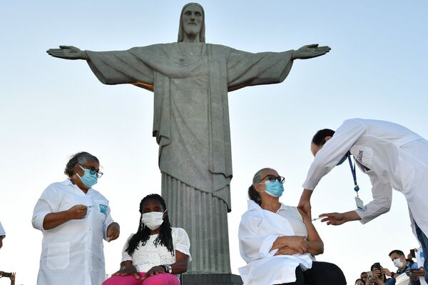 'O que vai curar a economia é a vacinação', diz economista do setor de comércio brasileiro - Sputnik Brasil