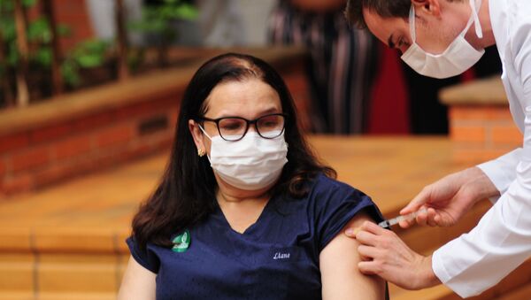 Início da campanha de vacinação contra coronavírus no Hospital das Clínicas da Unicamp, em Campinas - Sputnik Brasil