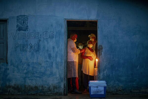 'Expectativa favorável': STF pode aprovar uso da vacina Sputnik V no Brasil - Sputnik Brasil