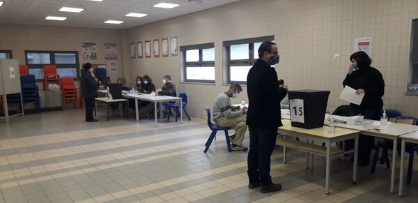 Direita com força: 'Se Portugal tivesse voto obrigatório como no Brasil, Chega teria 30% dos votos' - Sputnik Brasil