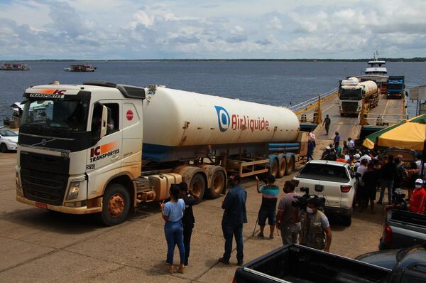 Vacinação em massa no Brasil: 'Nossa situação atual é de dependência', diz especialista Vacinação em massa no Brasil: 'Nossa situação atual é de dependência', diz especialista - Sputnik Brasil