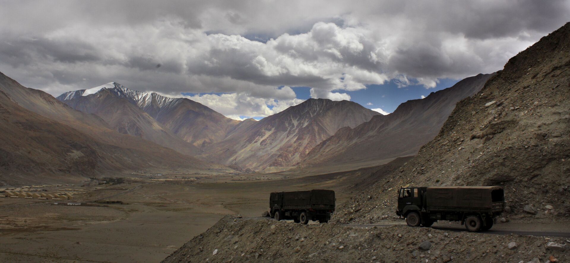 China testa drones de vigilância na região disputada de Ladakh, diz relatório indiano - Sputnik Brasil, 1920, 25.05.2021