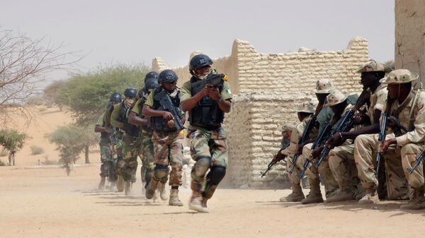 Forças da Nigéria e do Chade participam de exercício conjunto coordenado pelos EUA com o objetivo de combater a ameaça terrorista na região do Sahel na África Central - Sputnik Brasil
