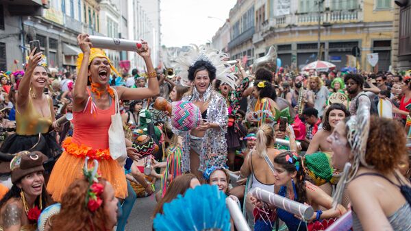 Desfile do bloco Cordão do Boi Tolo, no Centro do Rio de Janeiro, no dia 23 de fevereiro de 2020 - Sputnik Brasil