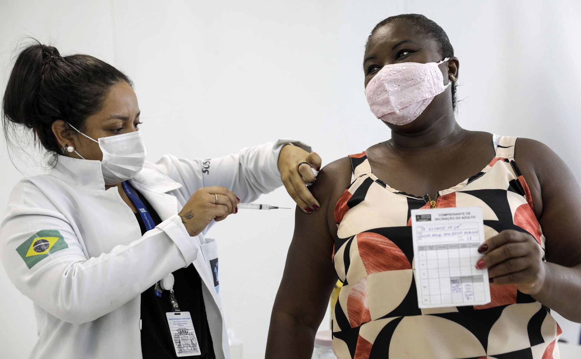 'Incompetência do governo' é o maior entrave da vacinação no Brasil, dizem profissionais de saúde - Sputnik Brasil, 1920, 17.02.2021