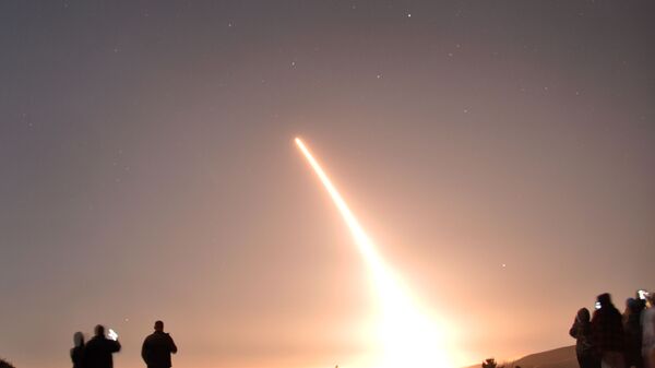 Lançamento de teste do míssil balístico intercontinental Minuteman III (foto de arquivo) - Sputnik Brasil