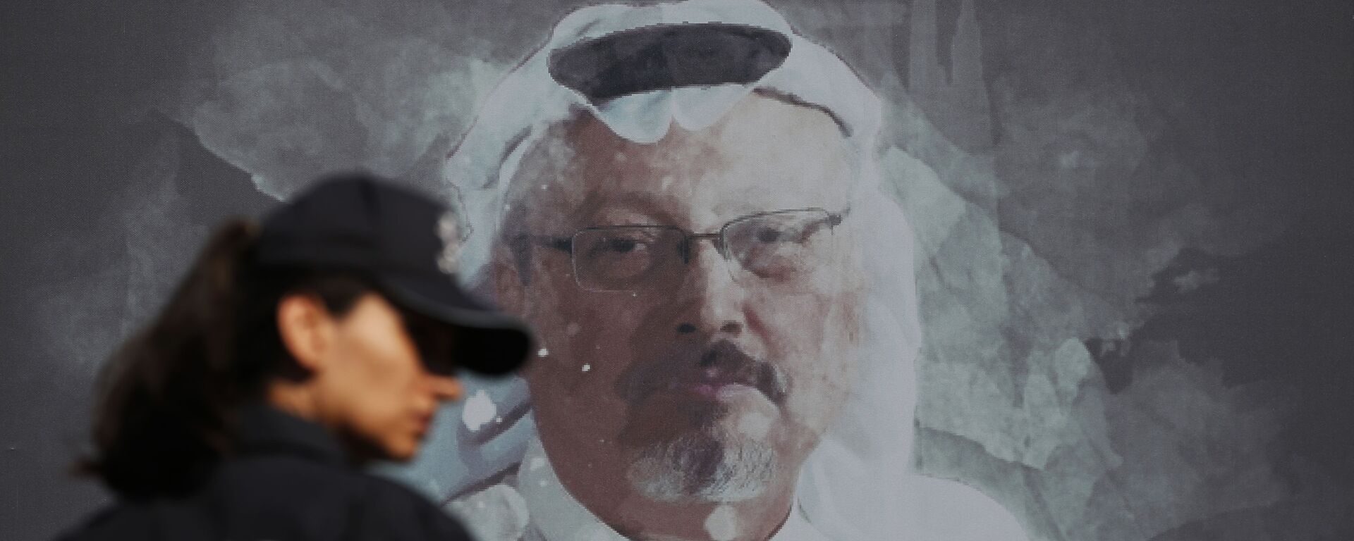 Retrato do jornalista saudita Jamal Khashoggi em Istambul - Sputnik Brasil, 1920, 23.06.2021