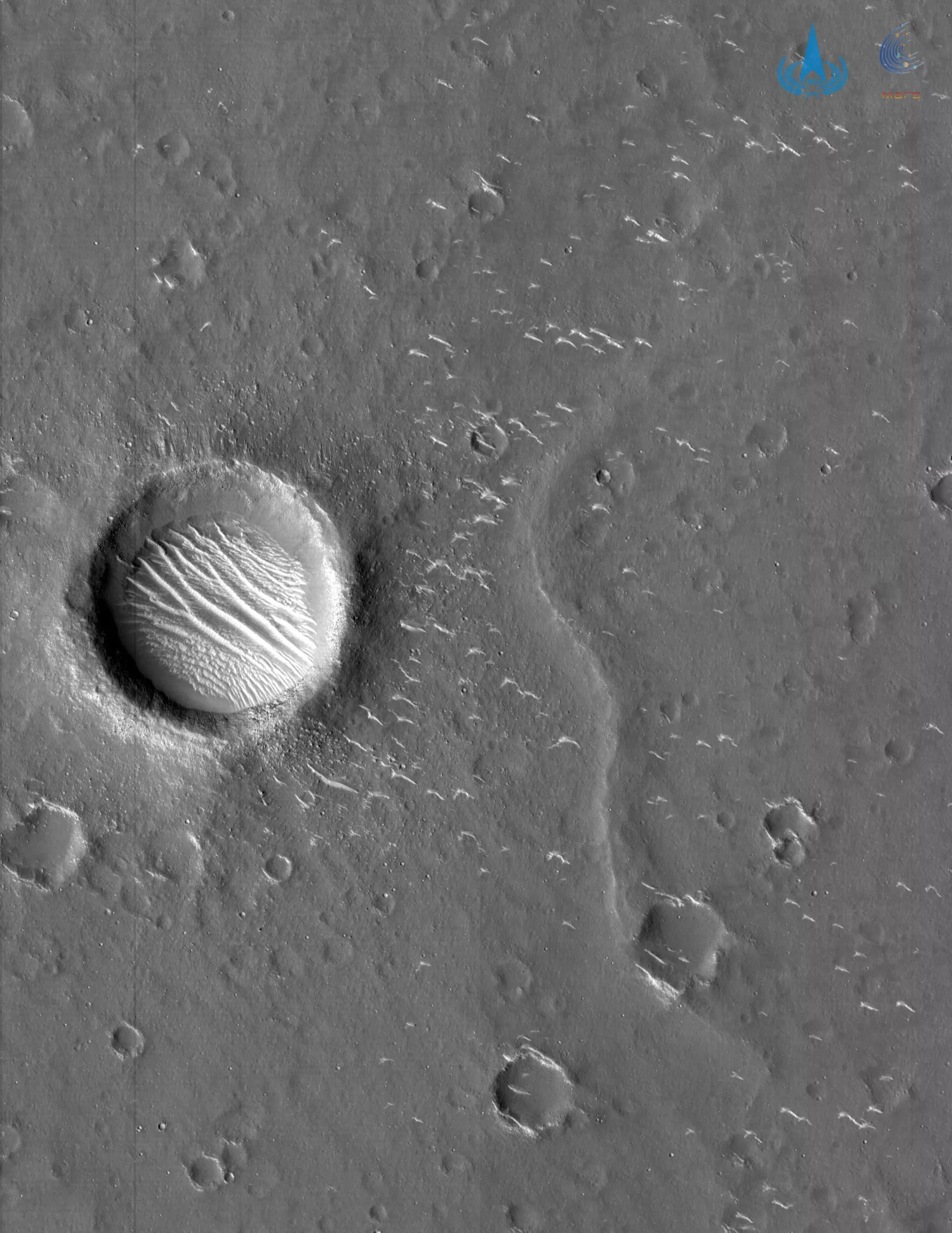 China apresenta novas imagens de Marte registradas pela sonda Tianwen-1 (FOTOS) - Sputnik Brasil, 1920, 04.03.2021
