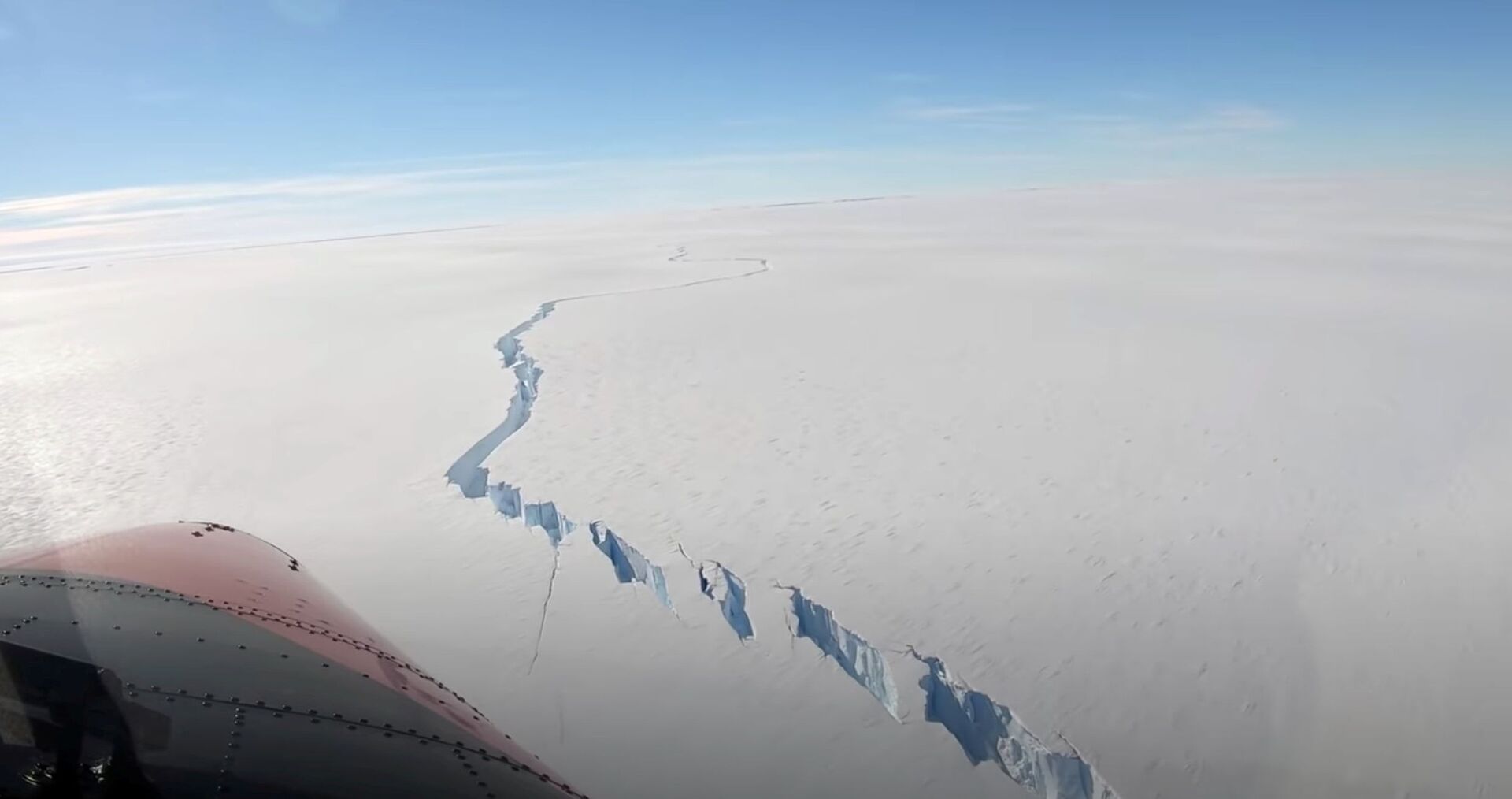 'Ponto sem retorno': degelo das geleiras da Antártica pode destruir cidades costeiras em 40 anos - Sputnik Brasil, 1920, 28.05.2021