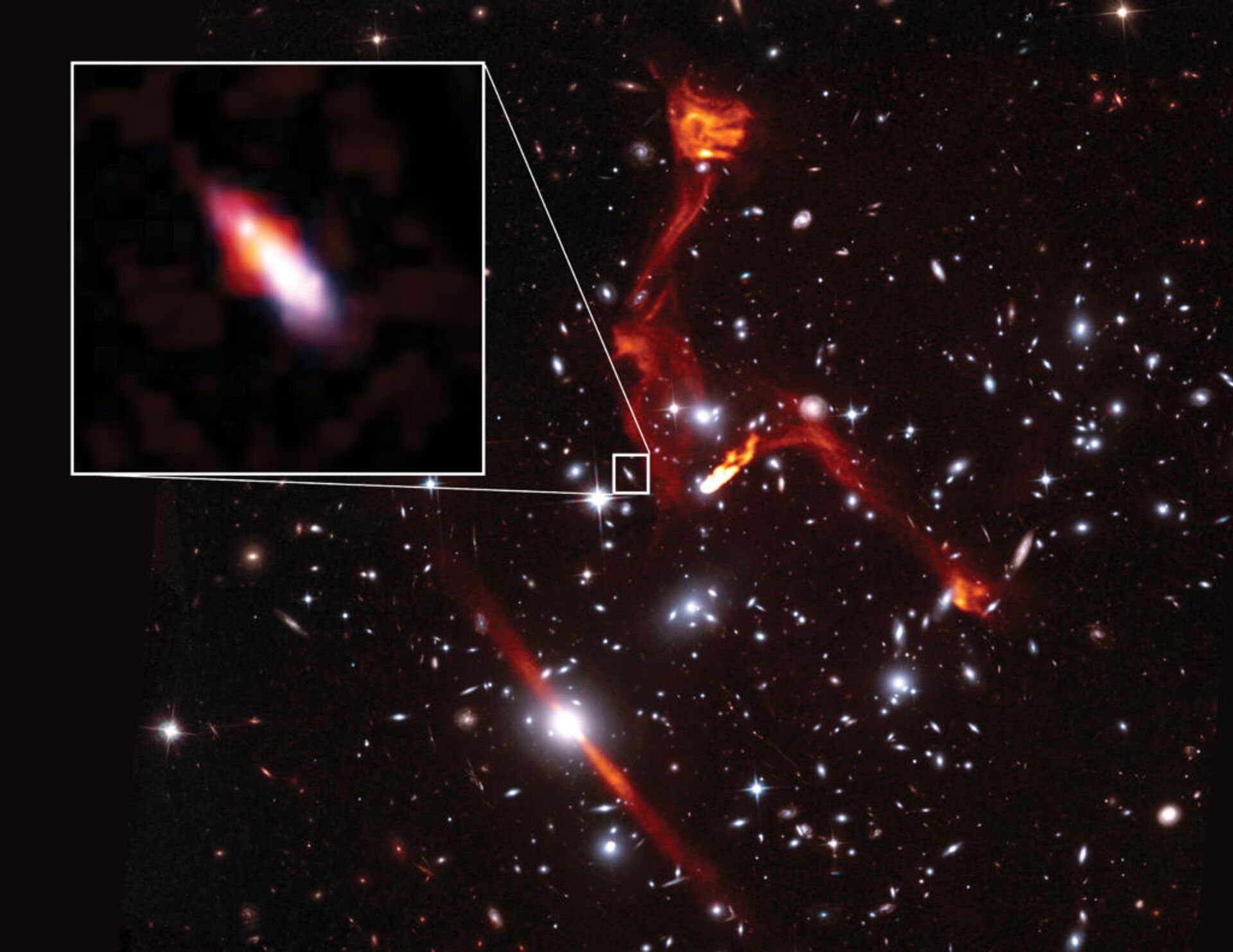 Lentes cósmicas detectam pequenas galáxias que podem ser menores emissoras de rádio no Universo - Sputnik Brasil, 1920, 17.03.2021