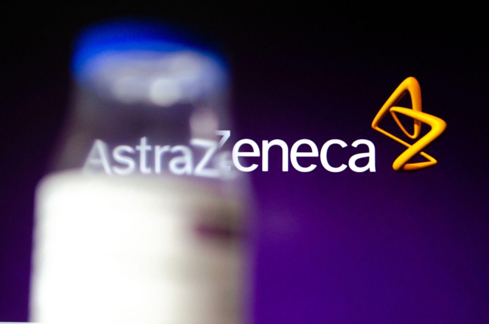 Regulador europeu diz que vacina AstraZeneca é 'segura e eficaz' - Sputnik Brasil, 1920, 18.03.2021