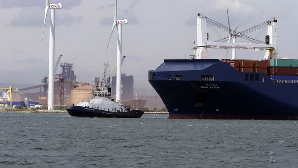 Navio de carga saudita Bahri Tabuk chega ao porto de Fos-sur-Mer, no sul da França, 28 de maio de 2019 - Sputnik Brasil