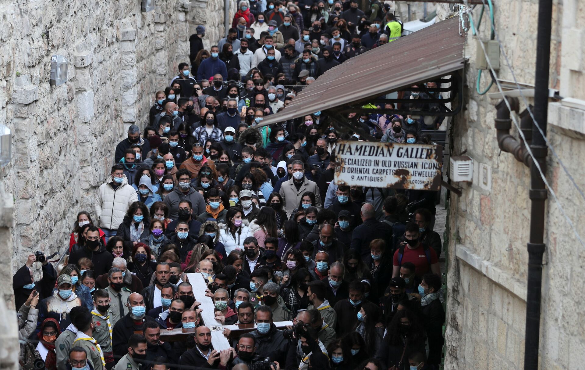 Após vacinação em massa em Israel, fiéis lotam Jerusalém para procissão de Páscoa (FOTOS) - Sputnik Brasil, 1920, 02.04.2021