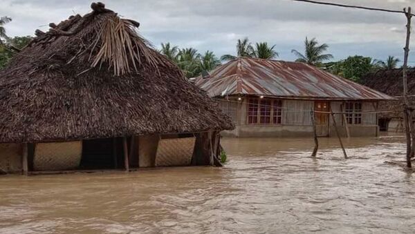 Inundação na vila de Haitimuk, província de Sonda Oriental, Indonésia, em 4 de abril de 2021 - Sputnik Brasil
